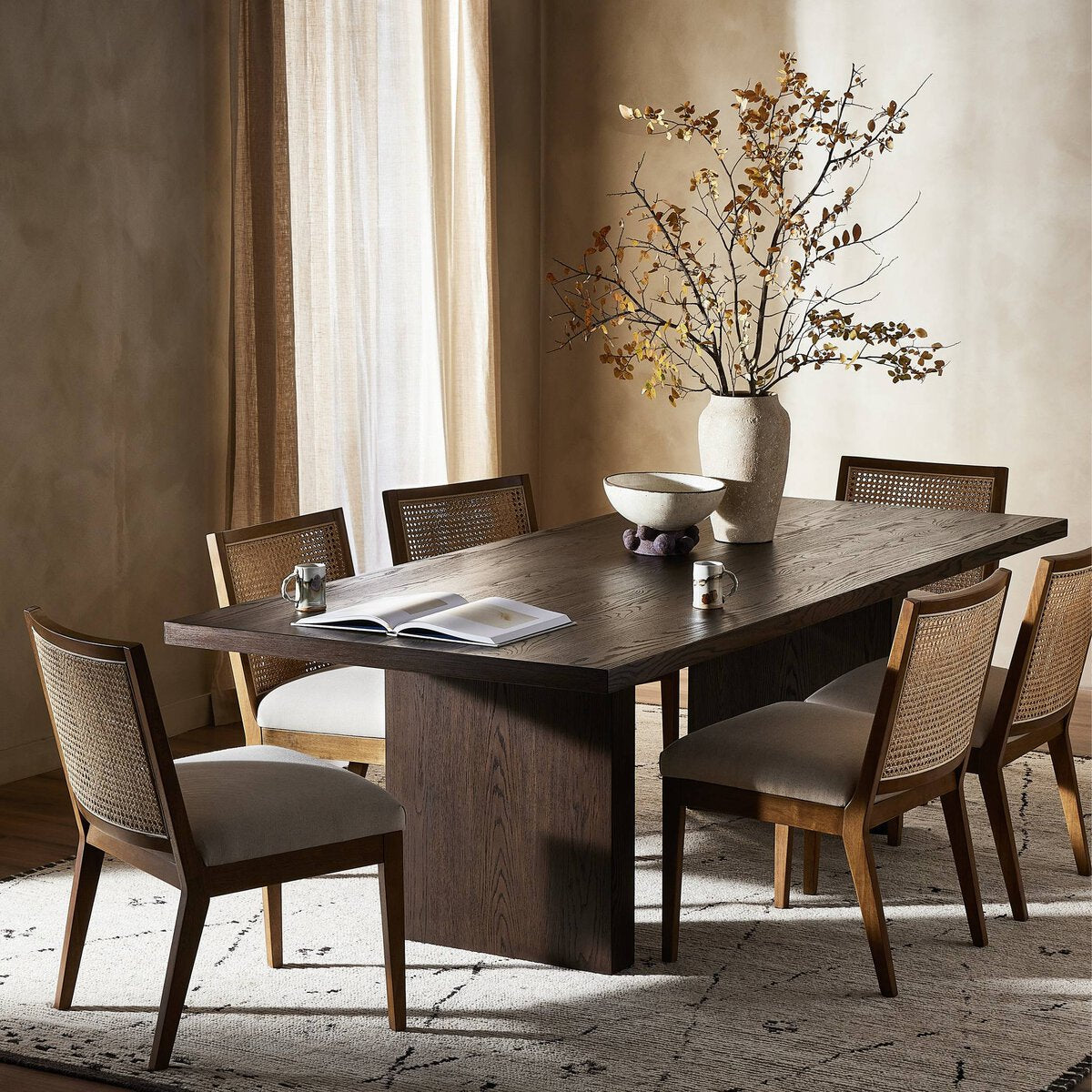 Lynth Dining Table 96"