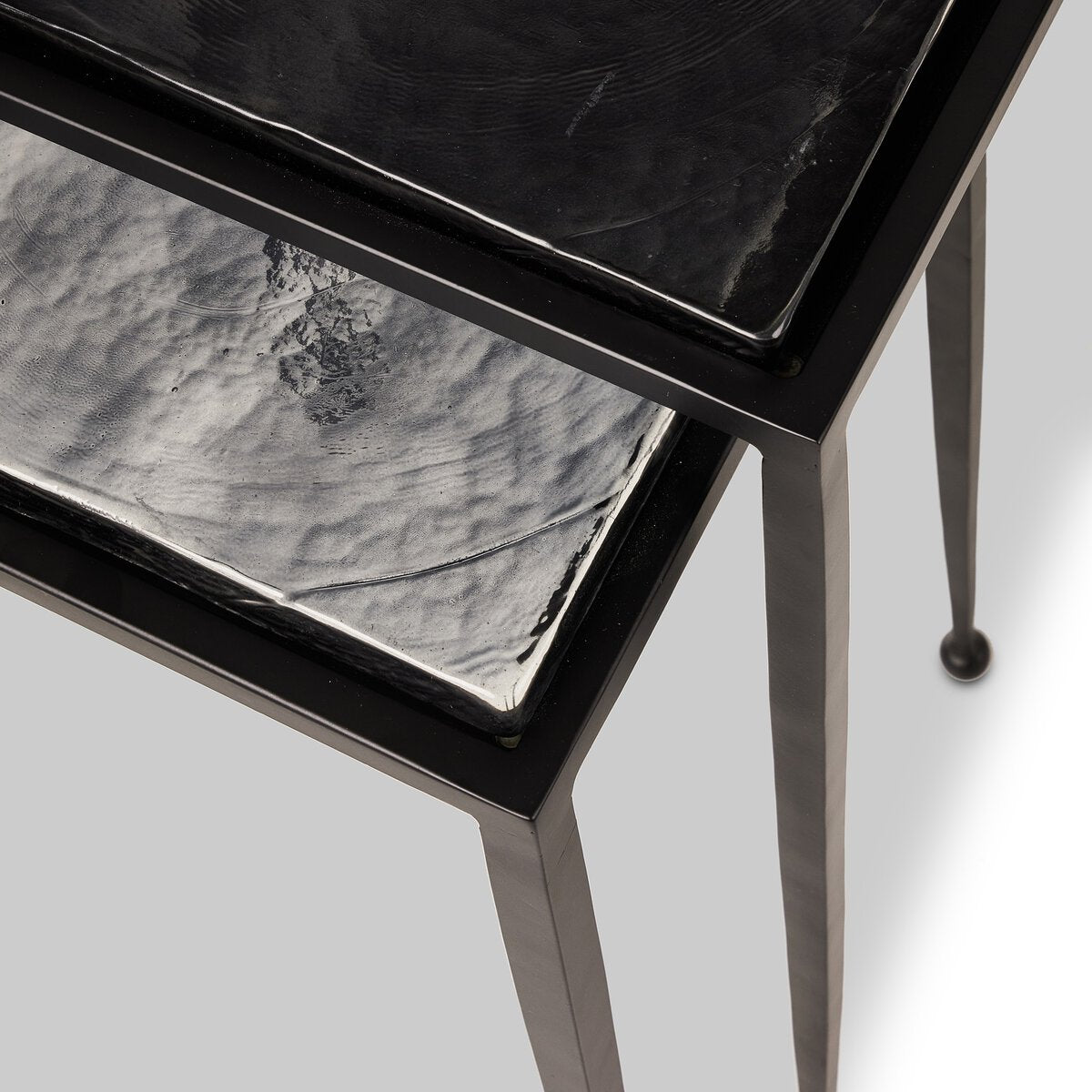 Poltra Nesting Tables