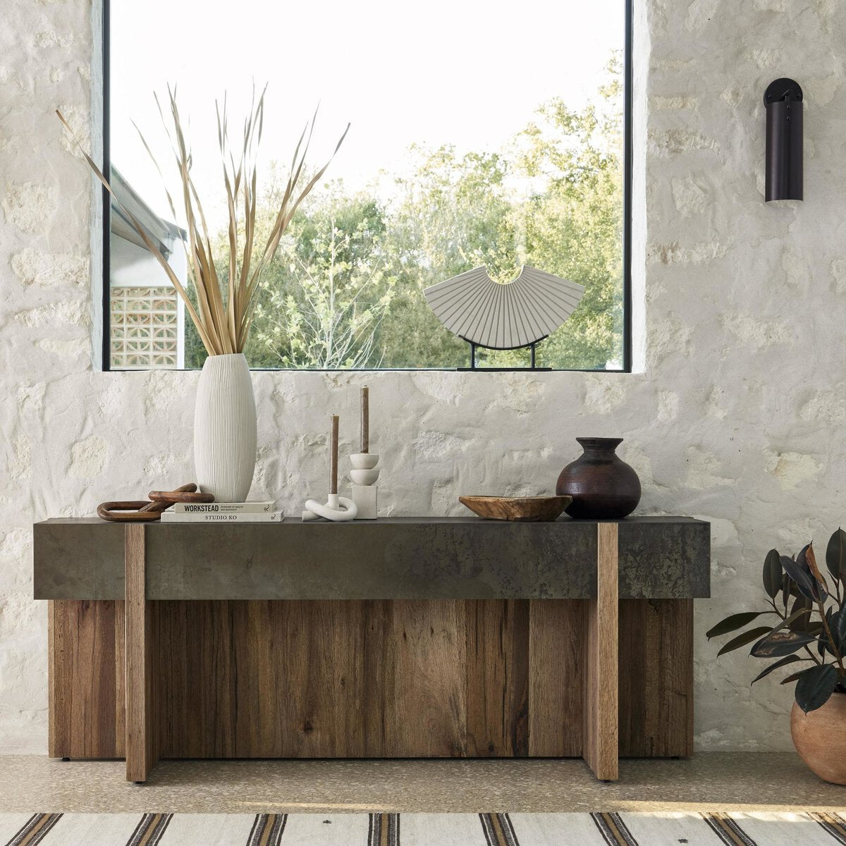 Valle Console Table