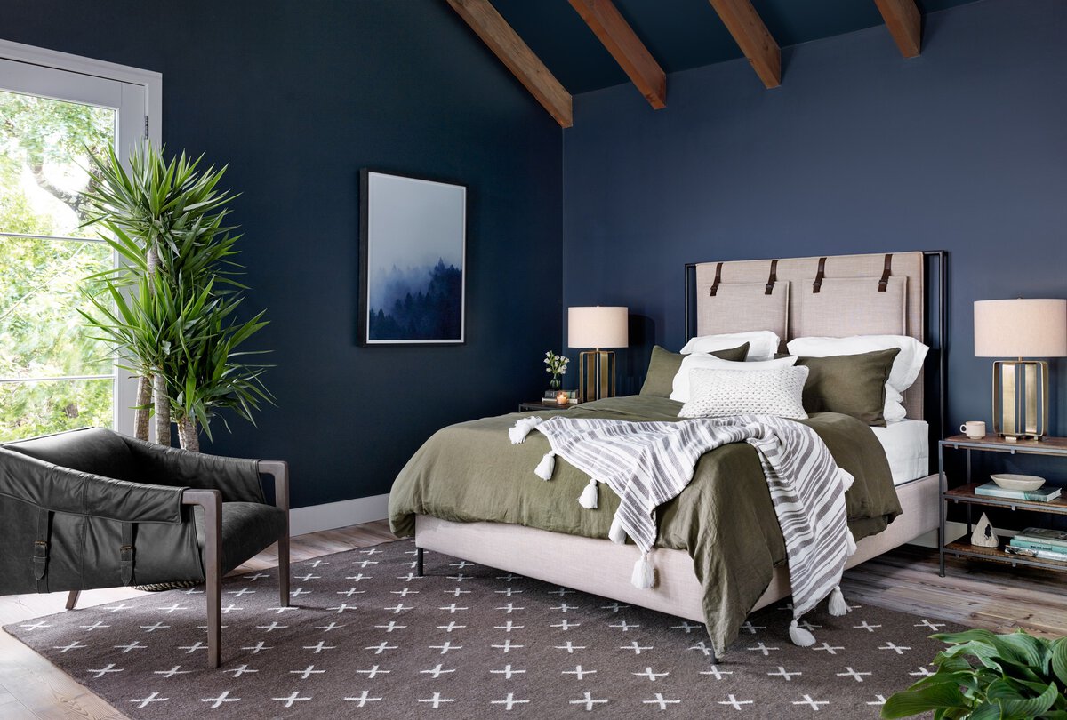 Yarrow Upholstered Bed
