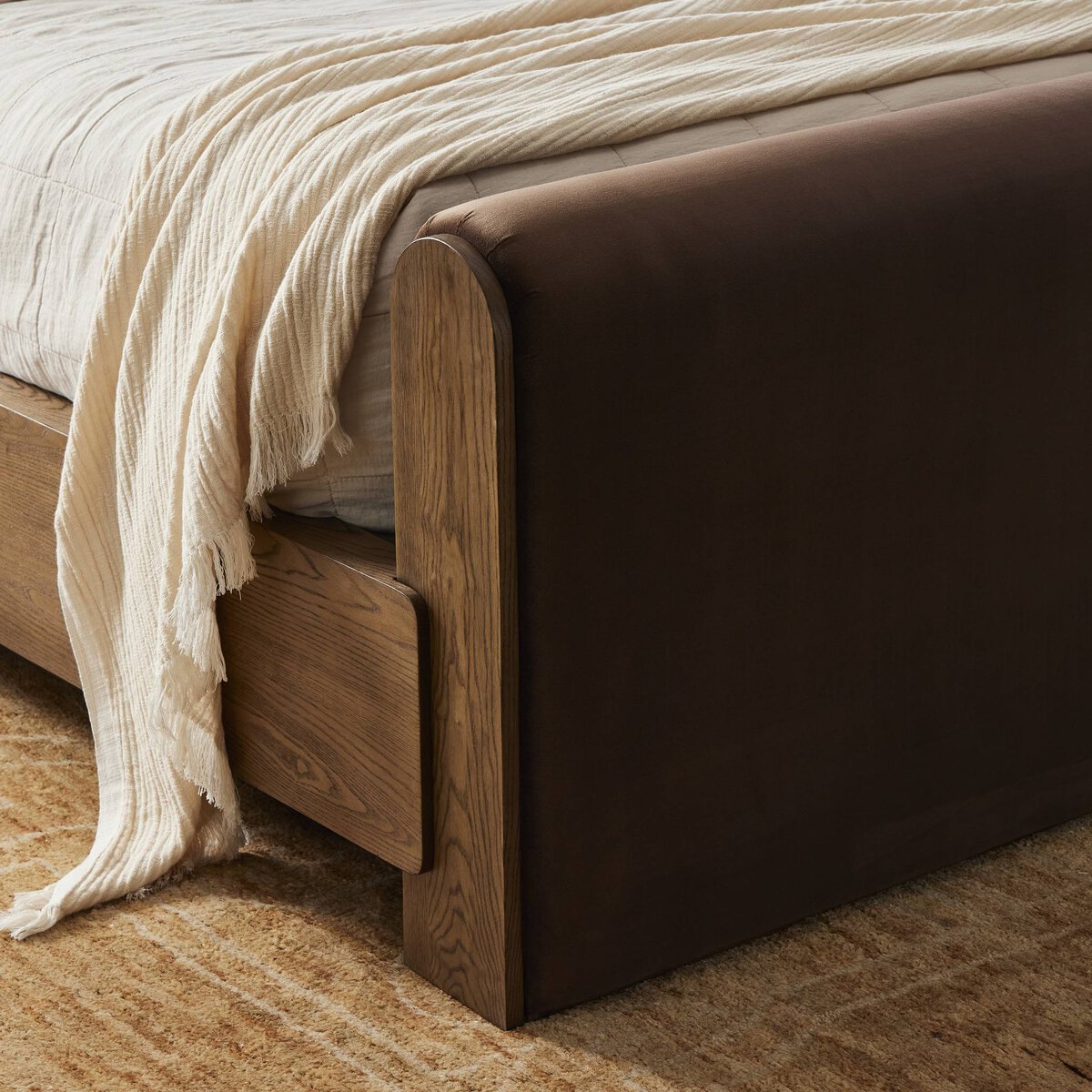 Whitehorn Bed