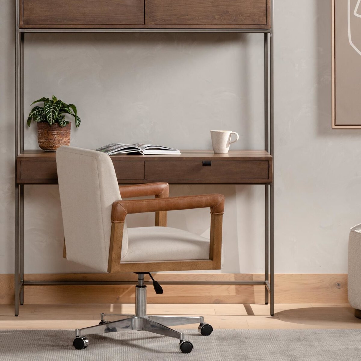 Pinehaven Desk Chair