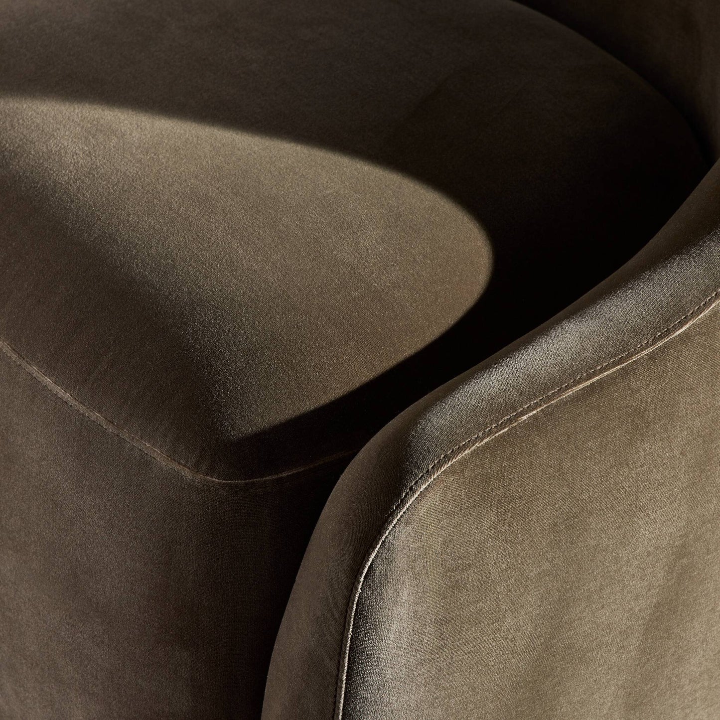 Levi Swivel Chair