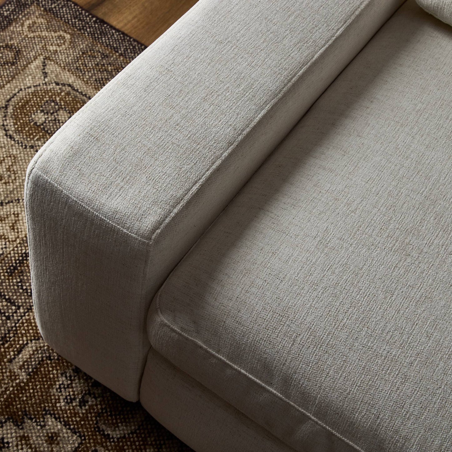 Yelena Sofa