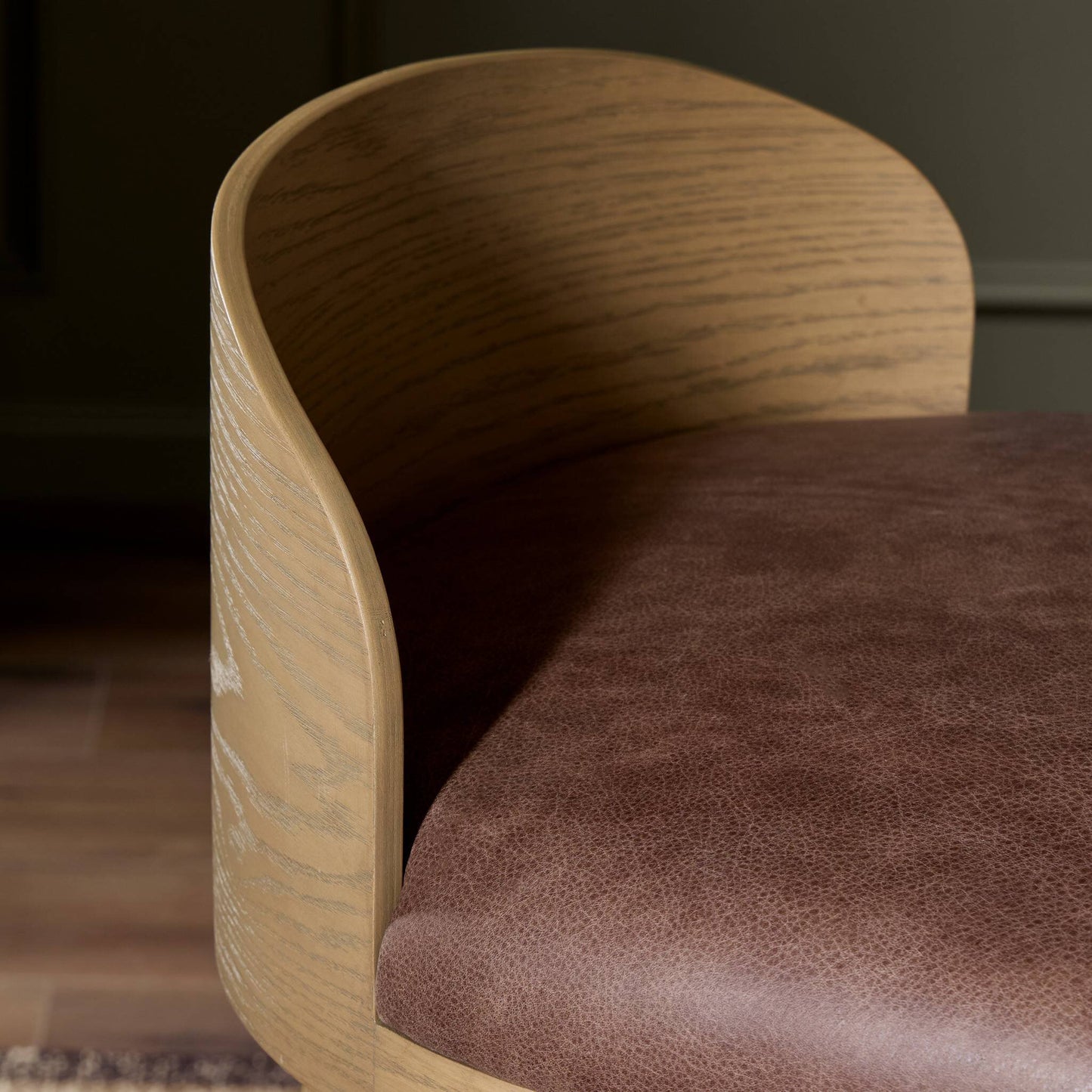 Cloris Swivel Bar + Counter Stool