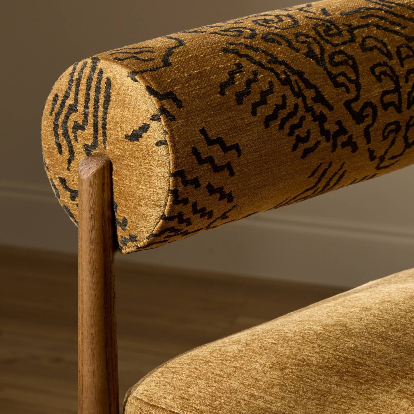 Jazelle Bar + Counter Stool
